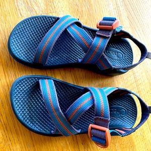 Chaco kid water sandals